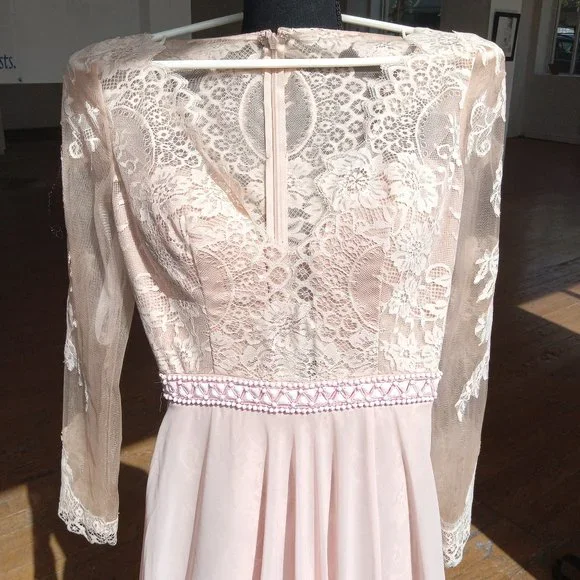 Vintage pink lace maxi dress - Picture 1 of 2